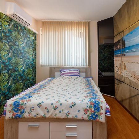 Casa Del Mar Apartments Pantai Sunny Bagian luar foto