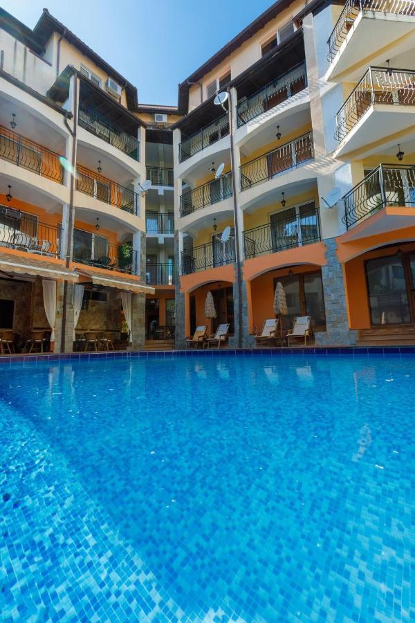 Casa Del Mar Apartments Pantai Sunny Bagian luar foto