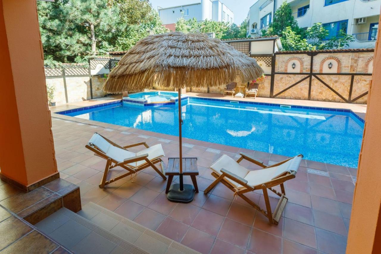 Casa Del Mar Apartments Pantai Sunny Bagian luar foto