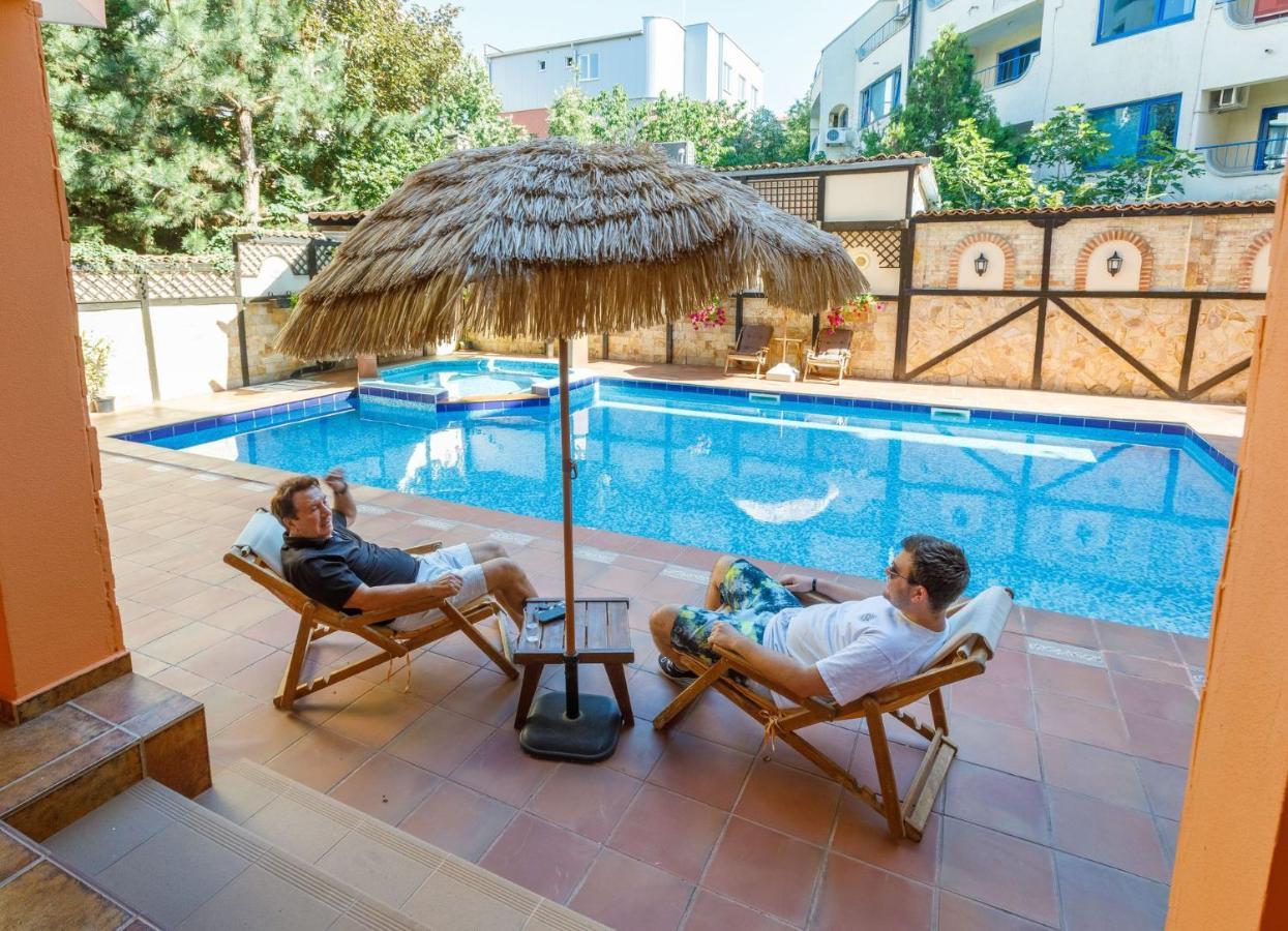 Casa Del Mar Apartments Pantai Sunny Bagian luar foto