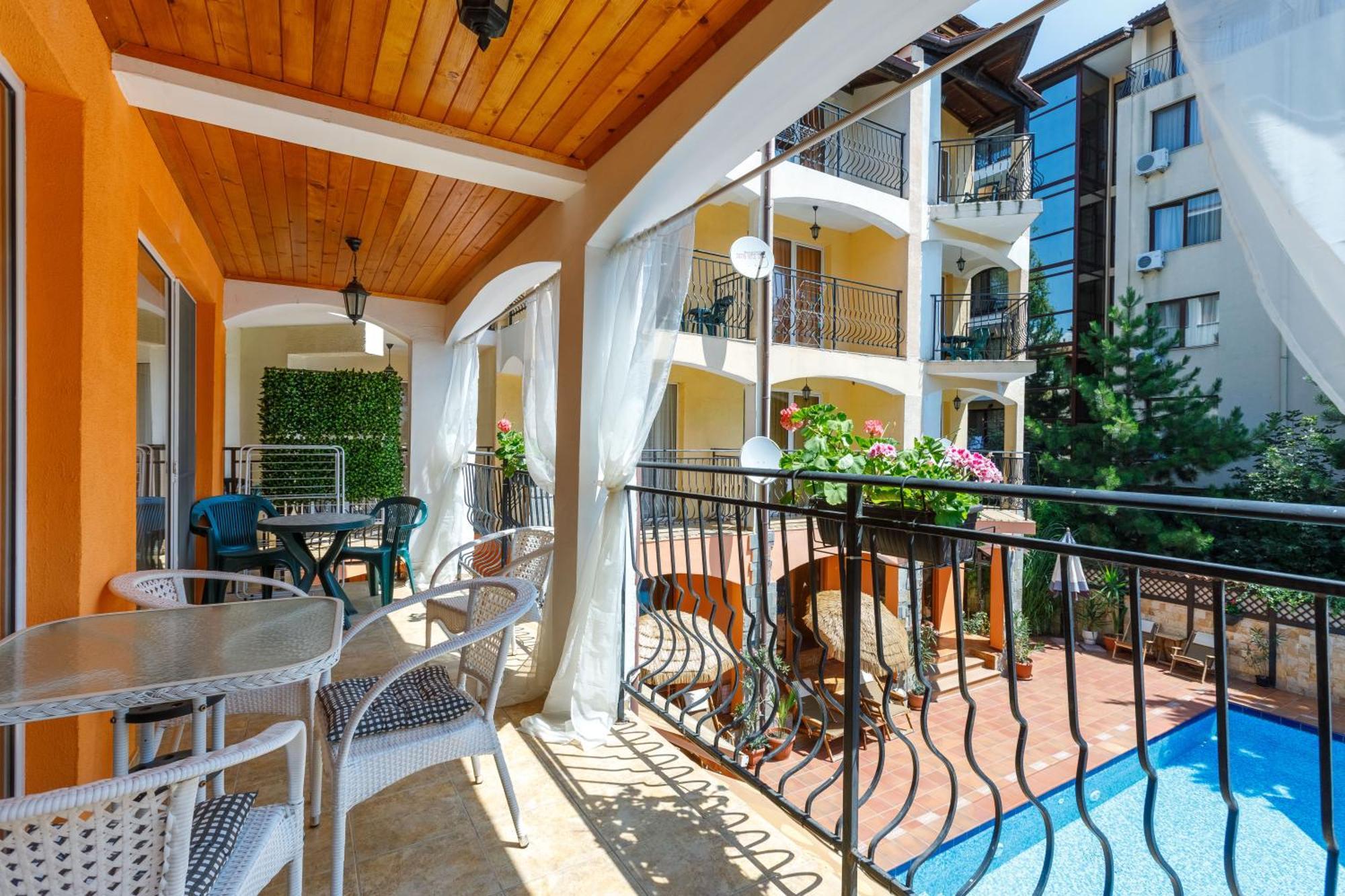 Casa Del Mar Apartments Pantai Sunny Bagian luar foto