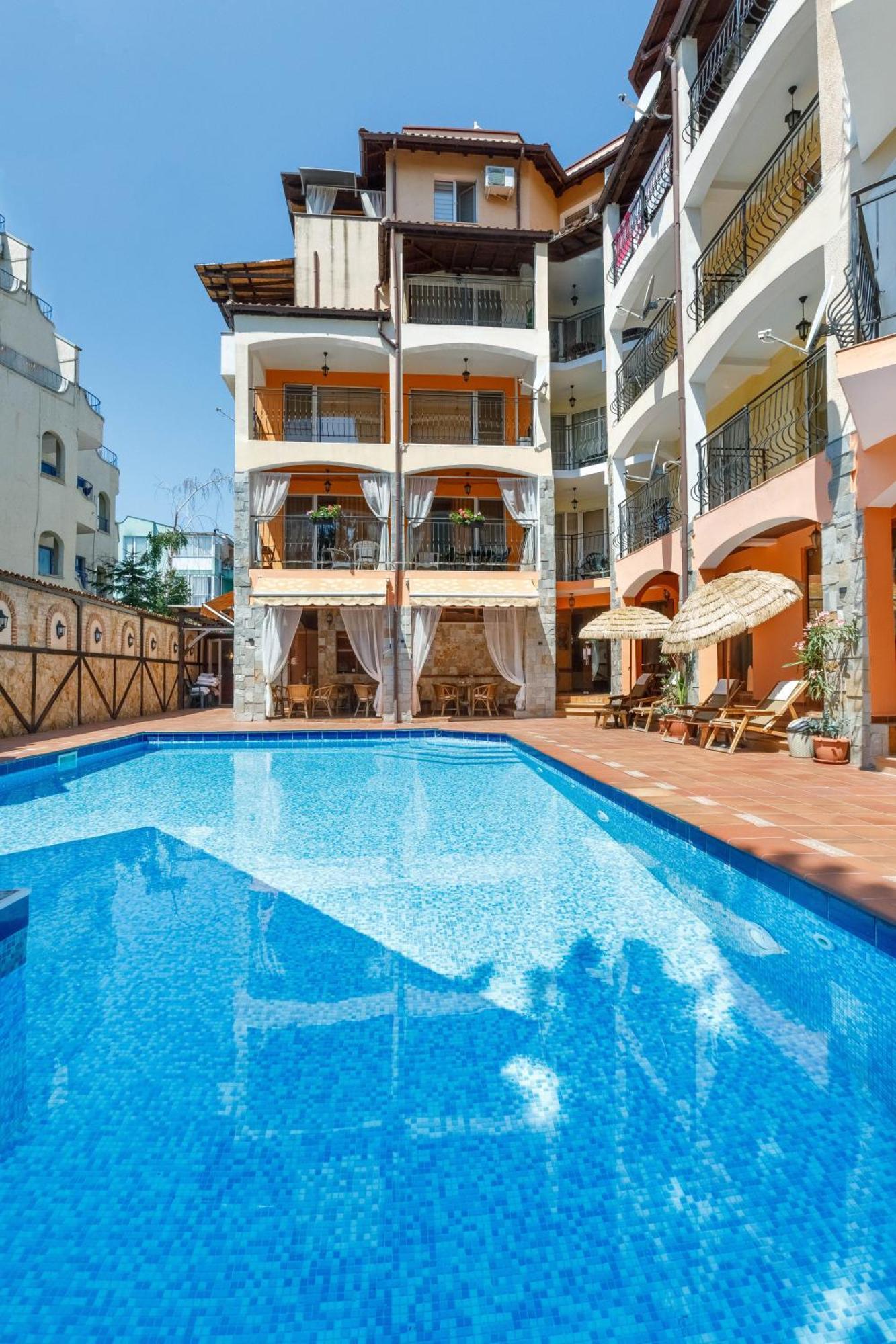 Casa Del Mar Apartments Pantai Sunny Bagian luar foto
